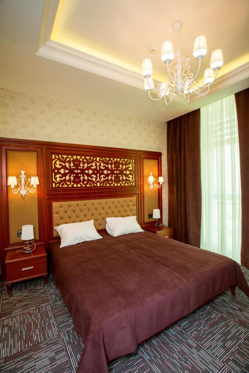 Azpetrol Hotel Кусар Екстериор снимка