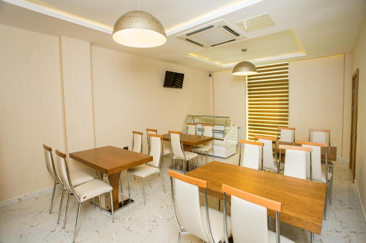 Azpetrol Hotel Кусар Екстериор снимка