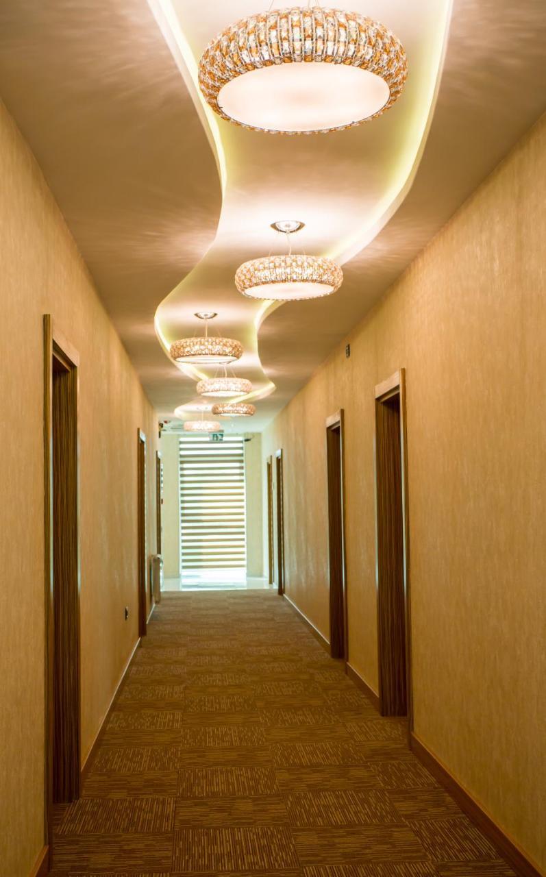 Azpetrol Hotel Кусар Екстериор снимка