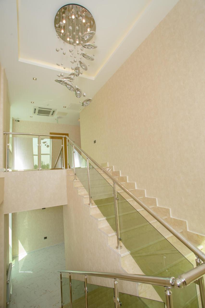Azpetrol Hotel Кусар Екстериор снимка